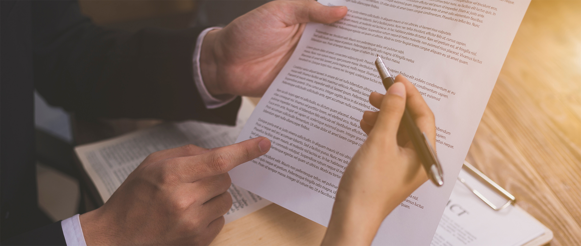 צילום כללי של חוזה